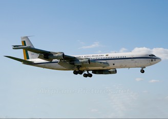 2401 - Brazil - Air Force Boeing 707-300 KC-137