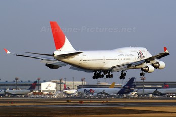 JA8082 - JAL - Japan Airlines Boeing 747-400
