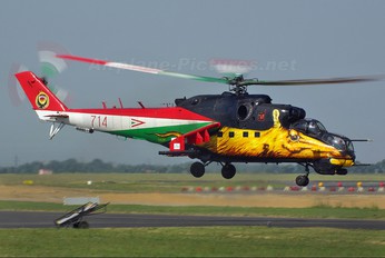 714 - Hungary - Air Force Mil Mi-24V