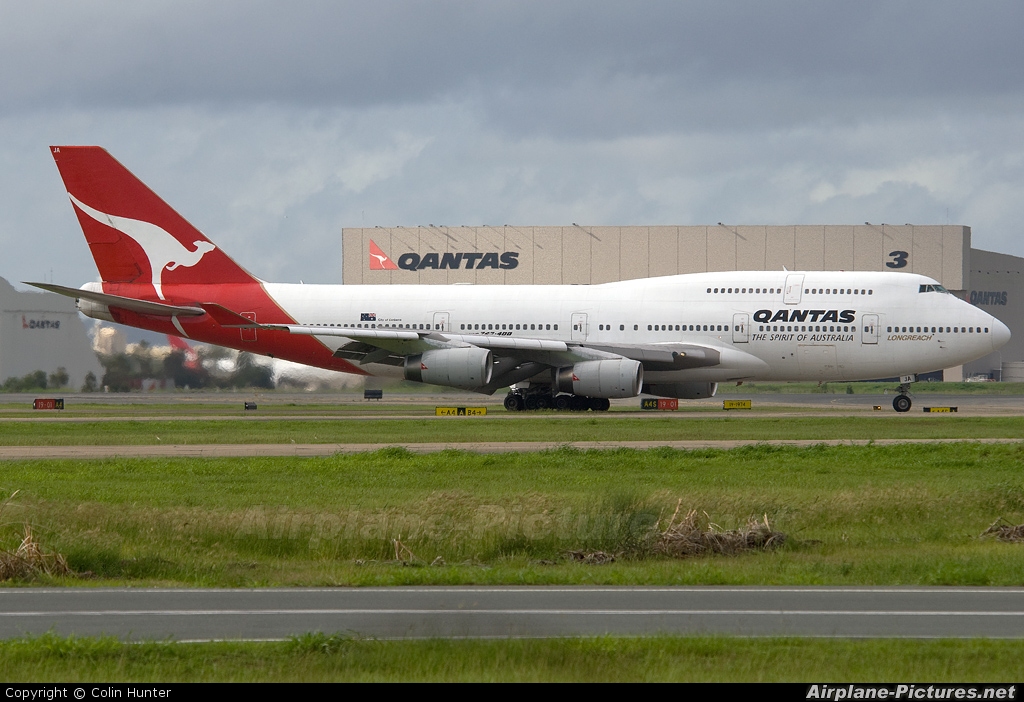 QANTAS VH-OJA aircraft at Brisbane, QLD
