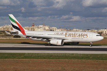 A6-EKX - Emirates Airlines Airbus A330-200