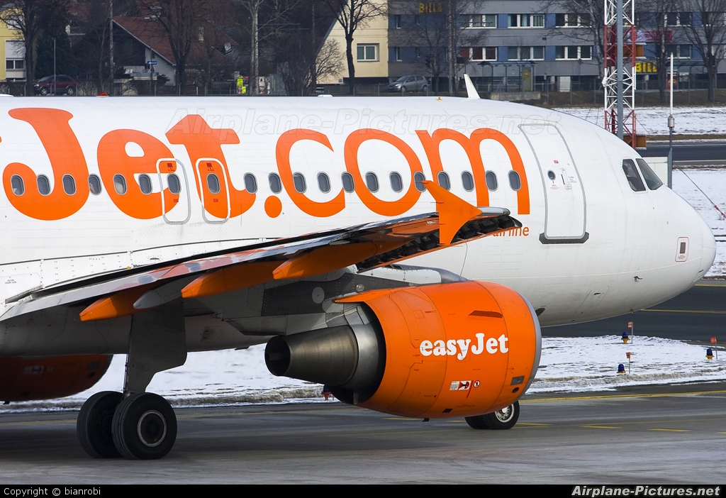 easyJet G-EZDC aircraft at Innsbruck
