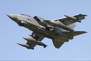 ZA595 - Royal Air Force Panavia Tornado GR.4 / 4A