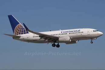 N14731 - Continental Airlines Boeing 737-700