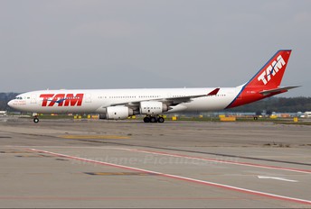 PT-MSL - TAM Airbus A340-500