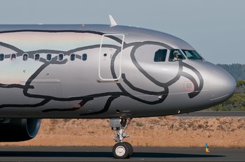 OE-LEC - Niki Airbus A320