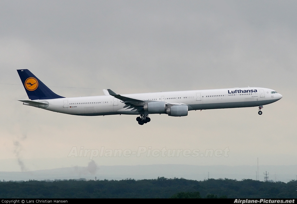 Lufthansa D-AIHX aircraft at Frankfurt