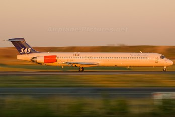OY-KHG - SAS - Scandinavian Airlines McDonnell Douglas MD-82