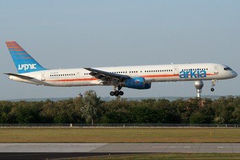 4X-BAW - Arkia Boeing 757-300