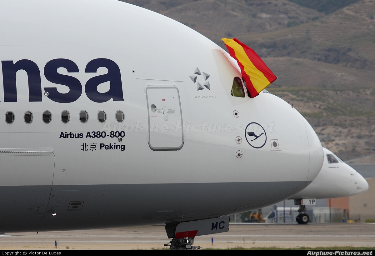 Lufthansa D-AIMC aircraft at Madrid - Barajas