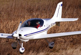 OM-SGC - Slovensky Narodny Aeroklub Aerospol WT9 Dynamic