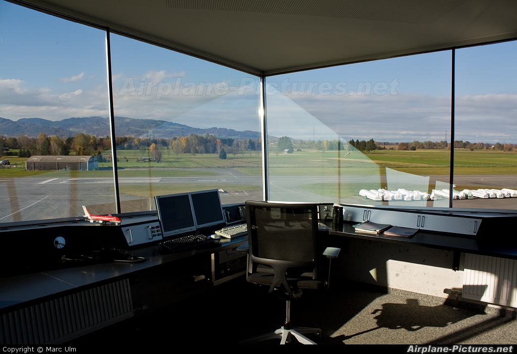 - Airport Overview - aircraft at Hohenems - Dornbirn