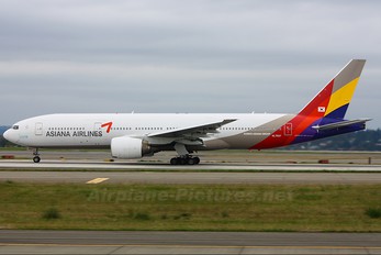 HL7597 - Asiana Airlines Boeing 777-200ER