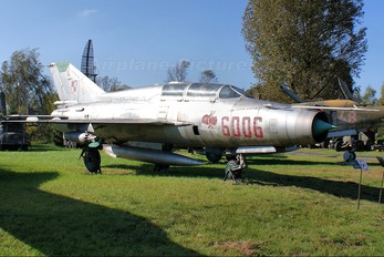 6006 - Poland - Air Force Mikoyan-Gurevich MiG-21US