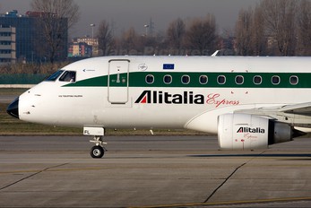 EI-DFL - Alitalia Express Embraer ERJ-170 (170-100)