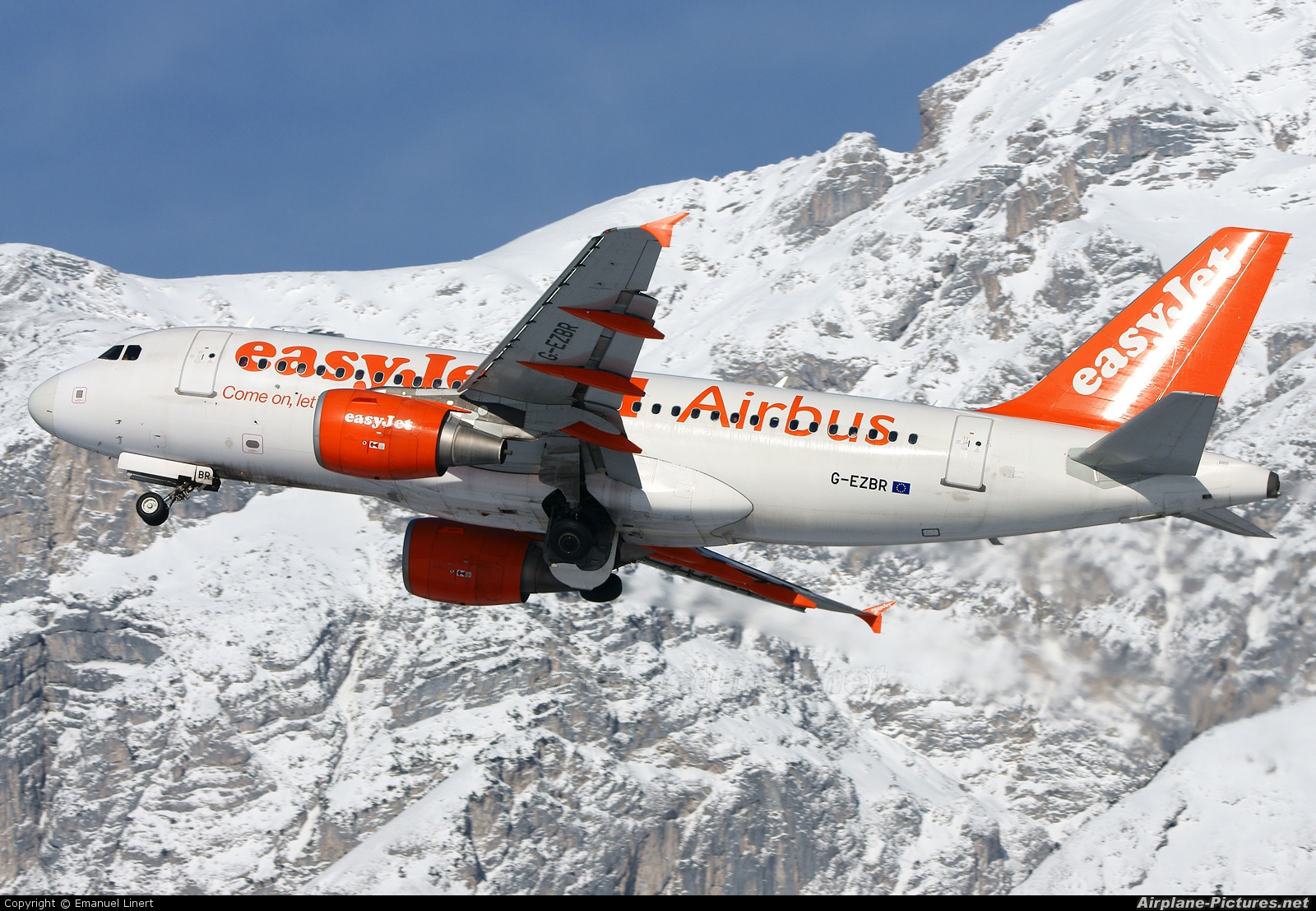 easyJet G-EZBR aircraft at Innsbruck