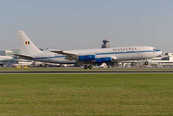 YR-ABB - Romania - Government (Romavia) Boeing 707-300