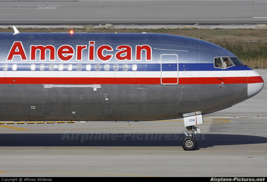 American Airlines N394AN aircraft at Barcelona - El Prat