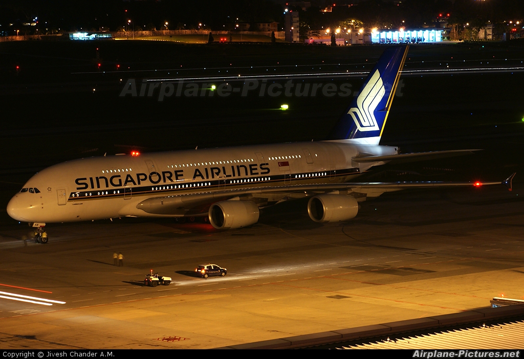 Singapore Airlines 9V-SKB aircraft at Singapore - Changi