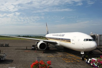 9V-SQC - Singapore Airlines Boeing 777-200ER