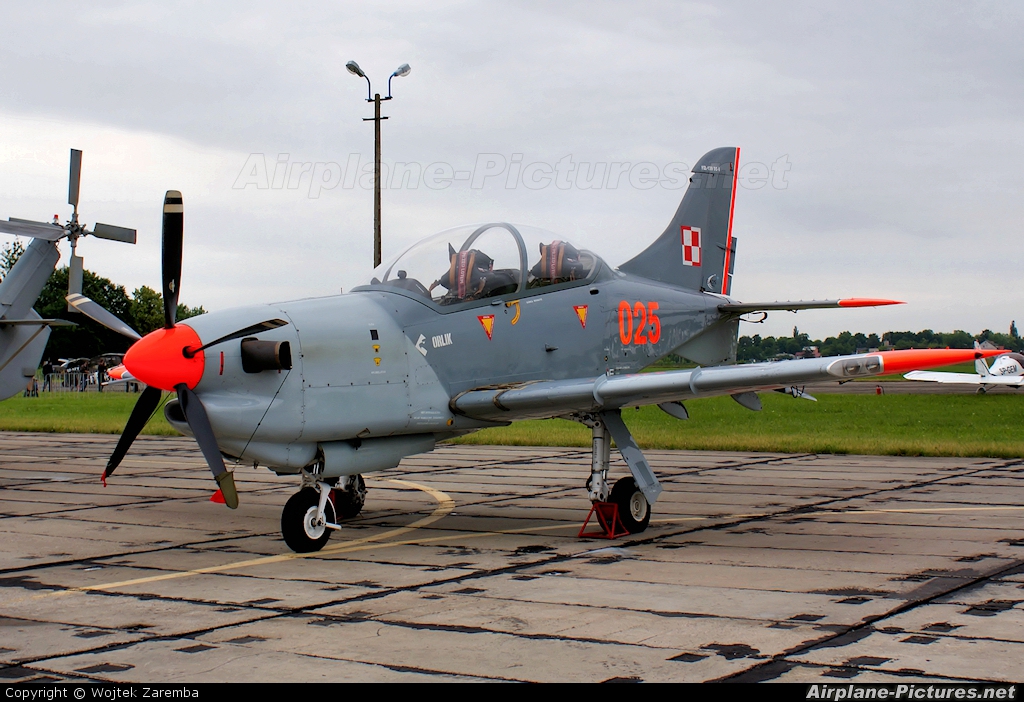 Poland - Air Force "Orlik Acrobatic Group" 025 aircraft at Dęblin