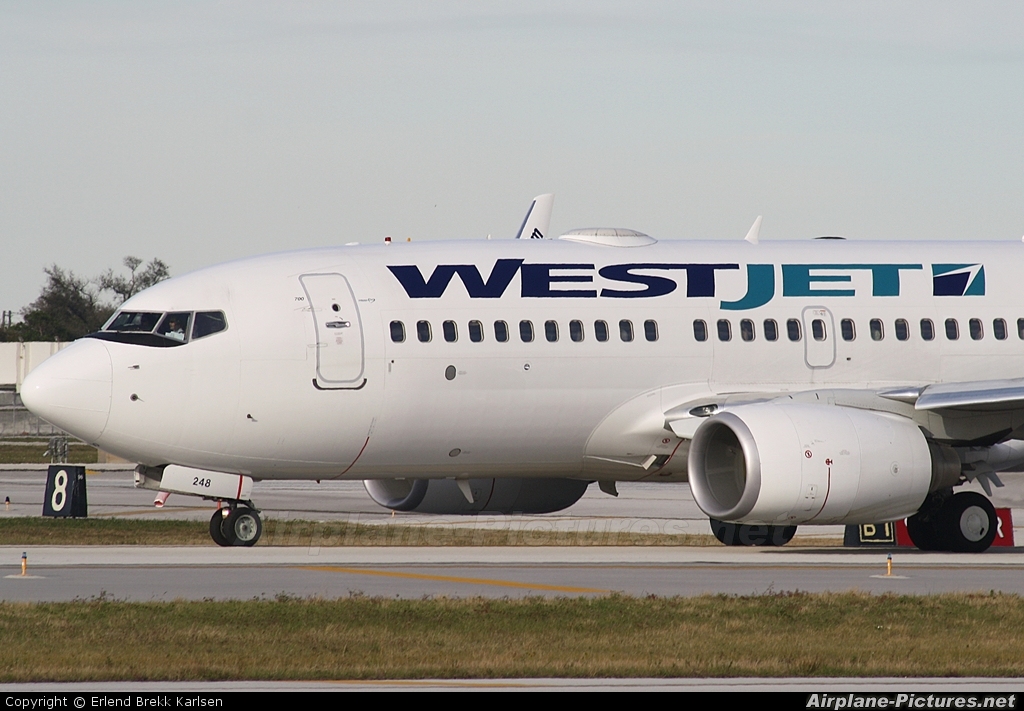WestJet Airlines C-GUWJ aircraft at Fort Lauderdale - Hollywood Intl