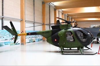 H-245 - Denmark - Army Hughes 500D