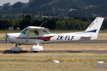 ZK-FLF - Aero Club - Auckland Cessna 152