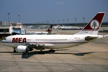 D-APOL - MEA - Middle East Airlines Airbus A310