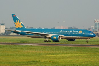 VN-A143 - Vietnam Airlines Boeing 777-200ER