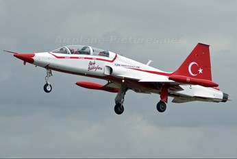 71-4017 - Turkey - Air Force : Turkish Stars Canadair NF-5B