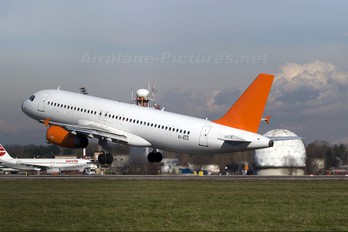 EI-ELG - Windjet Airbus A320
