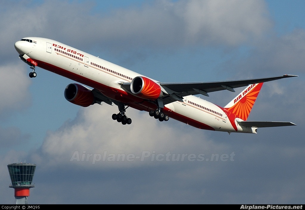 Air India VT-ALL aircraft at London - Heathrow