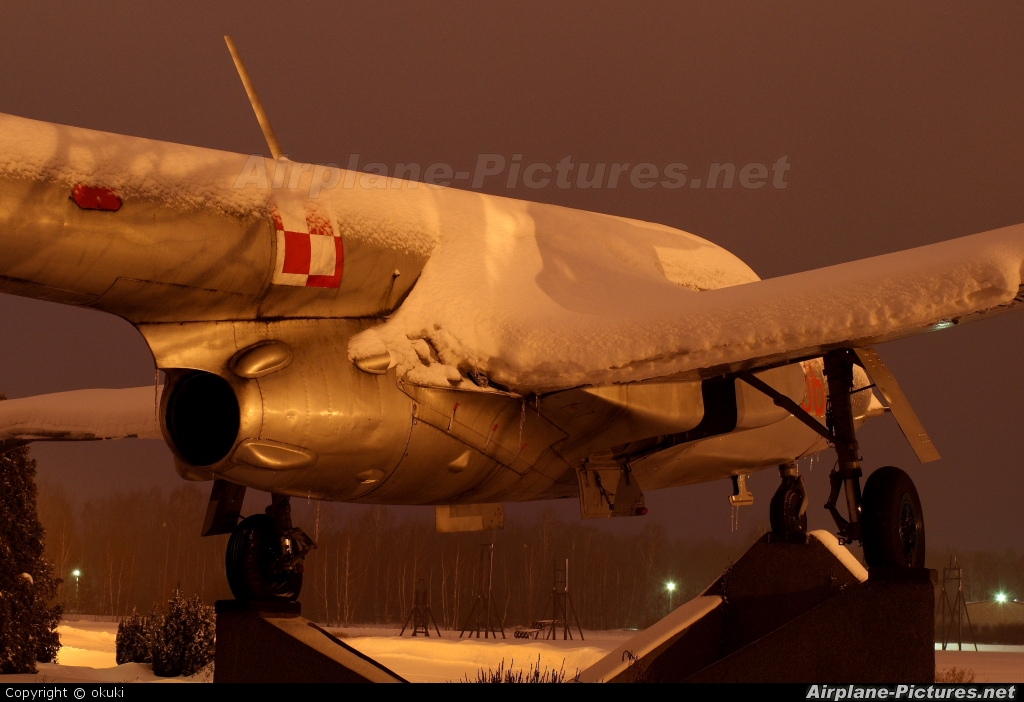 Poland - Air Force 1006 aircraft at Undisclosed location
