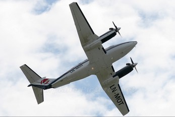 LN-MOT - Lufttransport Beechcraft 200 King Air