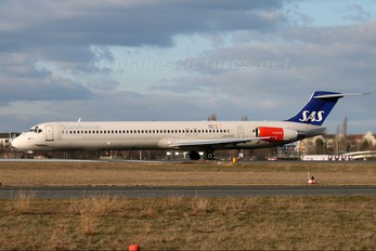 LN-RMM - SAS - Scandinavian Airlines McDonnell Douglas MD-82