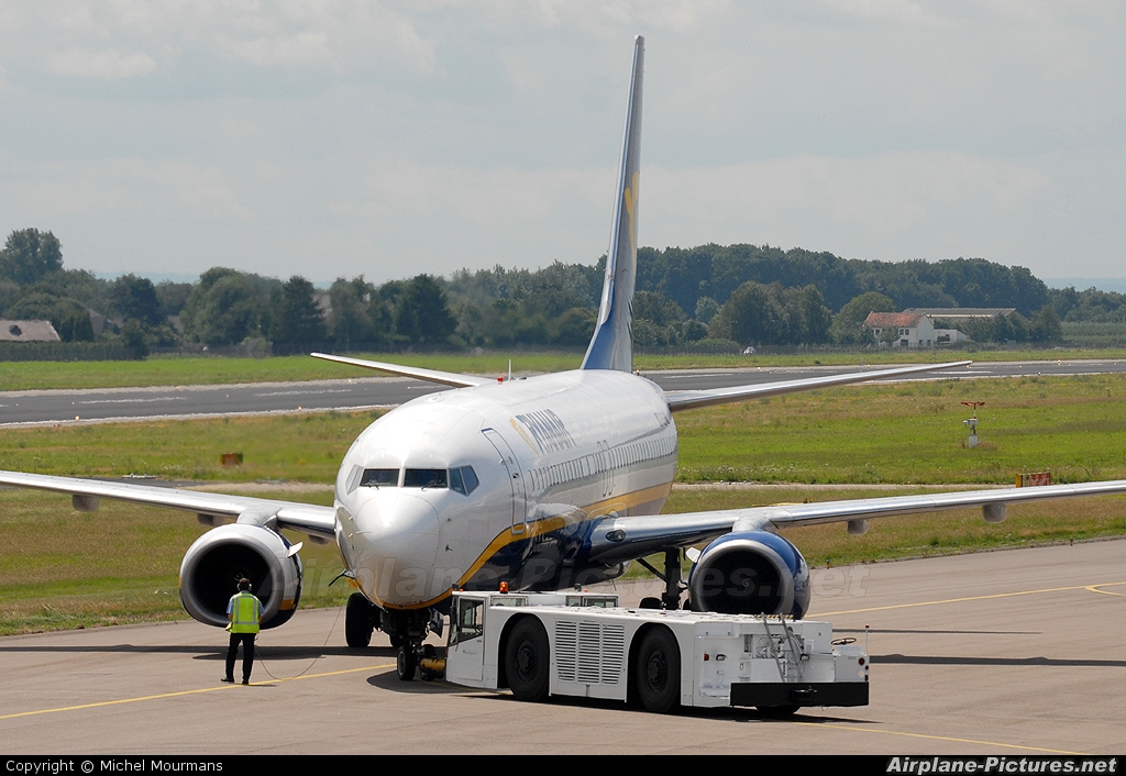 Ryanair EI-DAL aircraft at Maastricht - Aachen