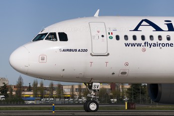 EI-DSV - Air One Airbus A320
