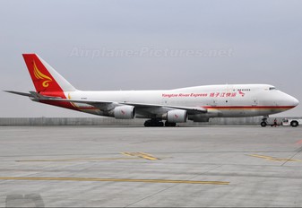 B-2422 - Yangtze River Express Boeing 747-400BCF, SF, BDSF