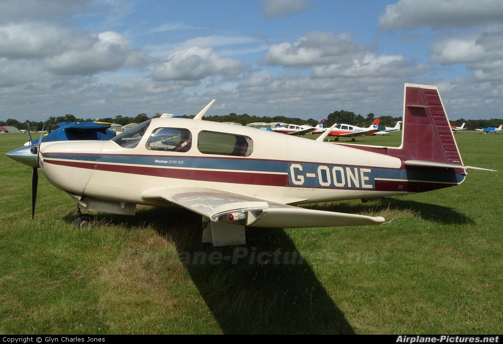 Private G-OONE aircraft at Denham