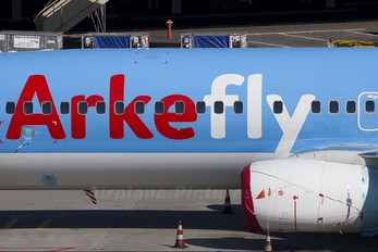 PH-TFB - Arke/Arkefly Boeing 737-800