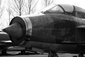 XS417 - Royal Air Force English Electric Lightning T.5