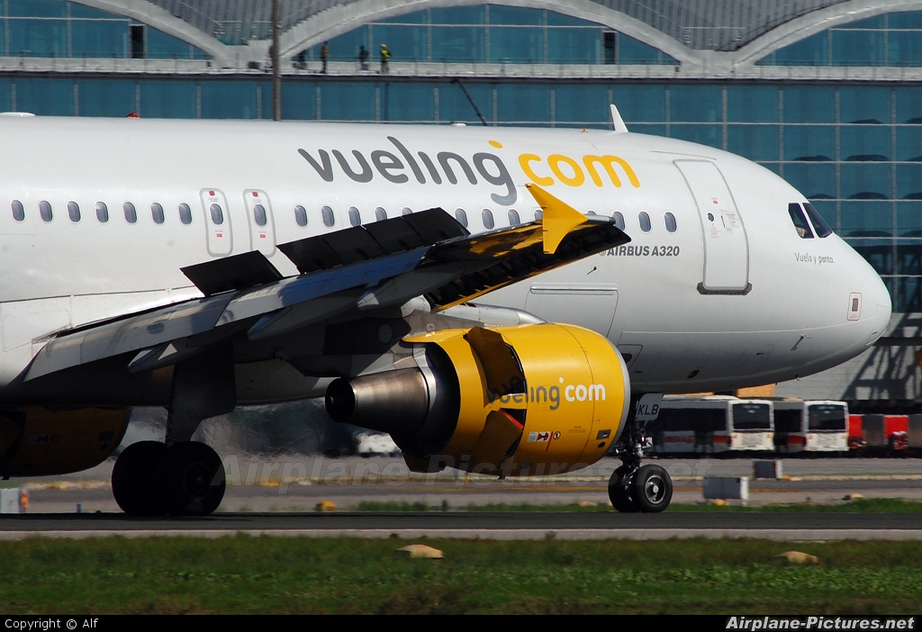 Vueling Airlines EC-KLB aircraft at Alicante - El Altet