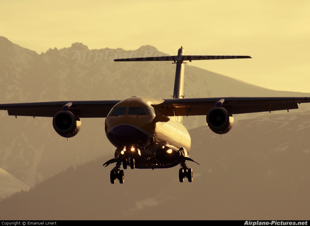 Welcome Air OE-LJR aircraft at Innsbruck