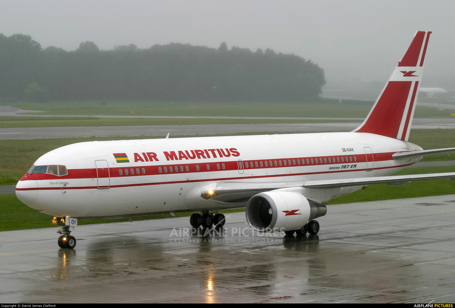 Air Mauritius 3B-NAK aircraft at Zurich