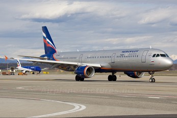 VQ-BEI - Aeroflot Airbus A321