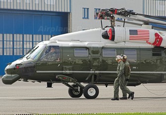 163264 - USA - Marine Corps Sikorsky VH-60N Black Hawk