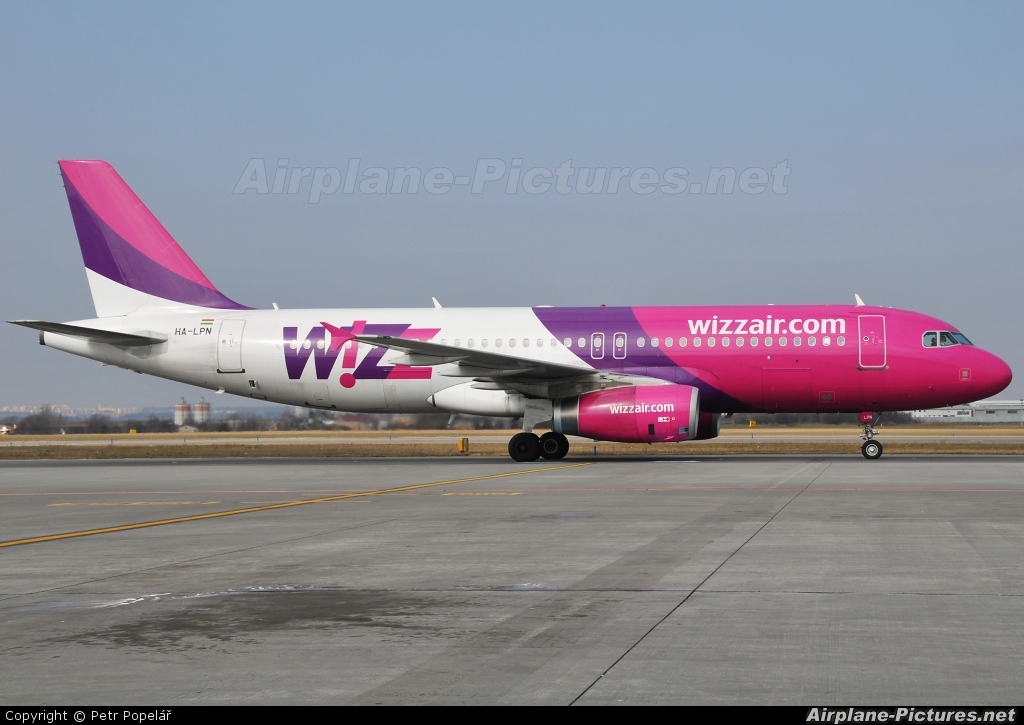 Wizz Air HA-LPN aircraft at Prague - Václav Havel