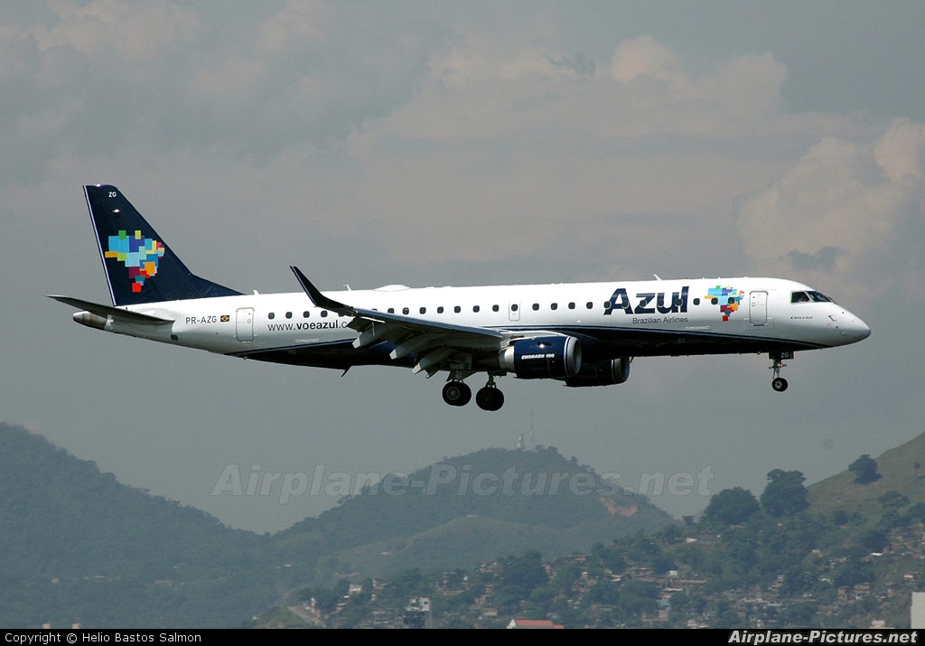 Azul Linhas Aéreas PR-AZG aircraft at Rio de Janeiro - Santos Dumont
