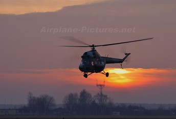 - - Poland - Air Force Mil Mi-2
